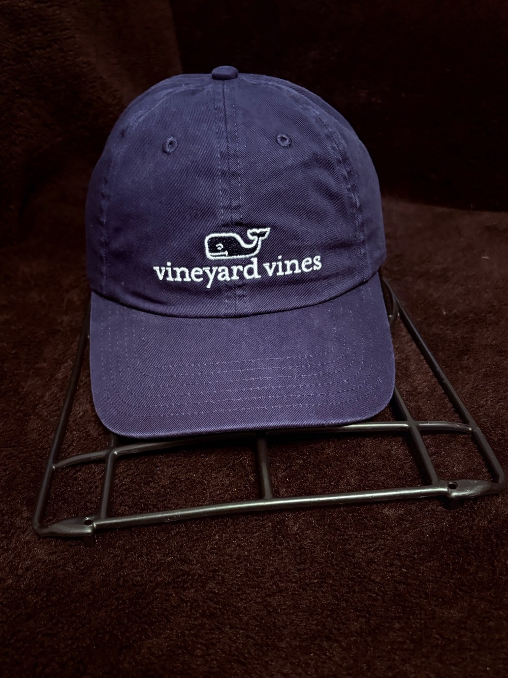 Vineyard Vines Embroidered Whale logo Spell Out Navy Buckle Strapback Cap Hat